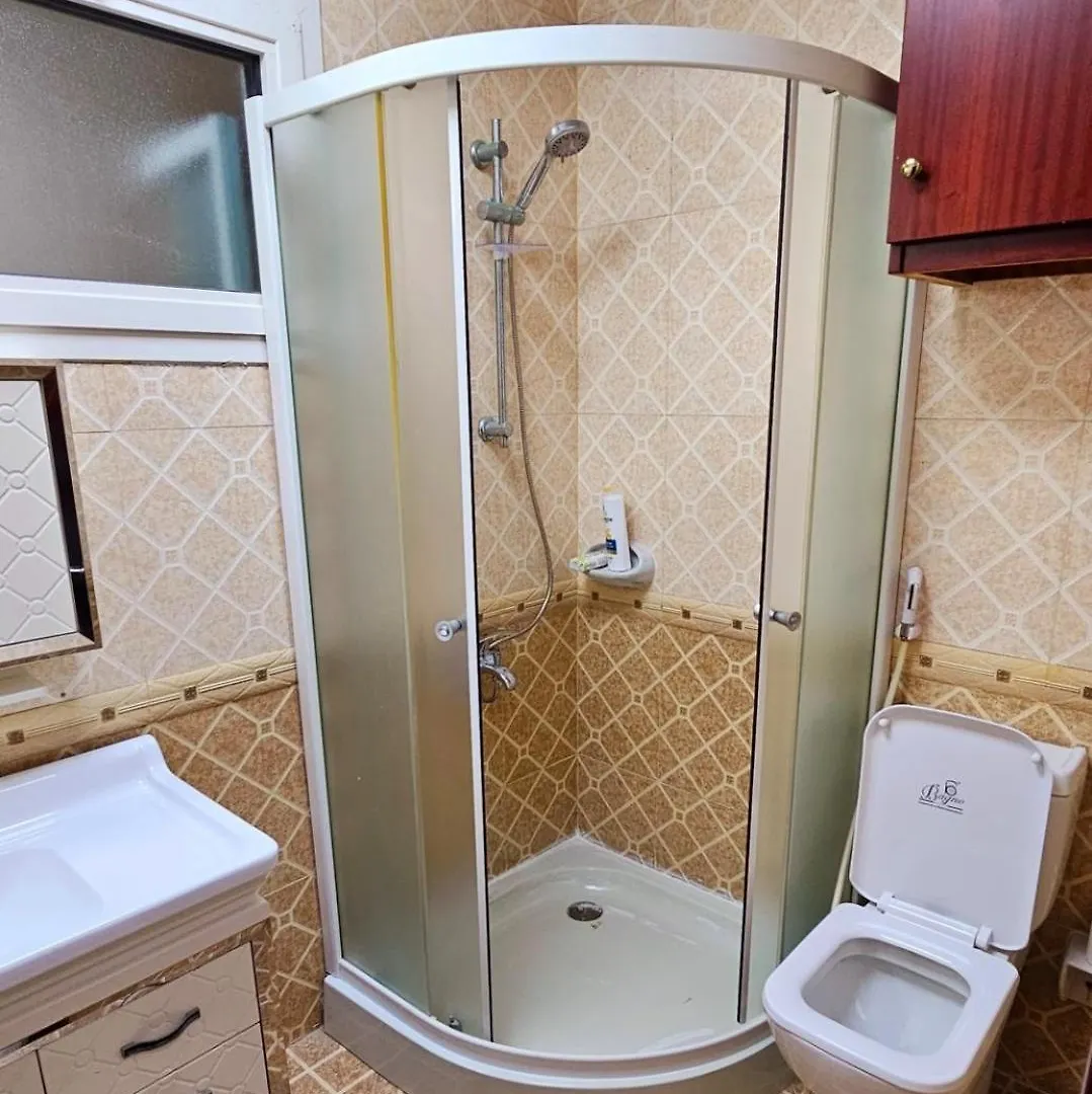 Deluxe Room With Attached Private Bathroom In Shared Apartment Sharjah 0*,